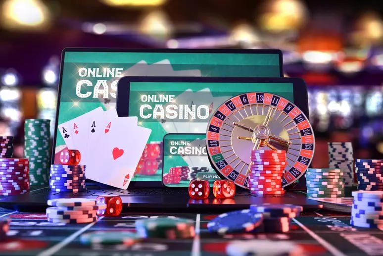 8090slop Slots ဂိမ်း Bonus Feature နှင့် Free Spins ရရှိမှု